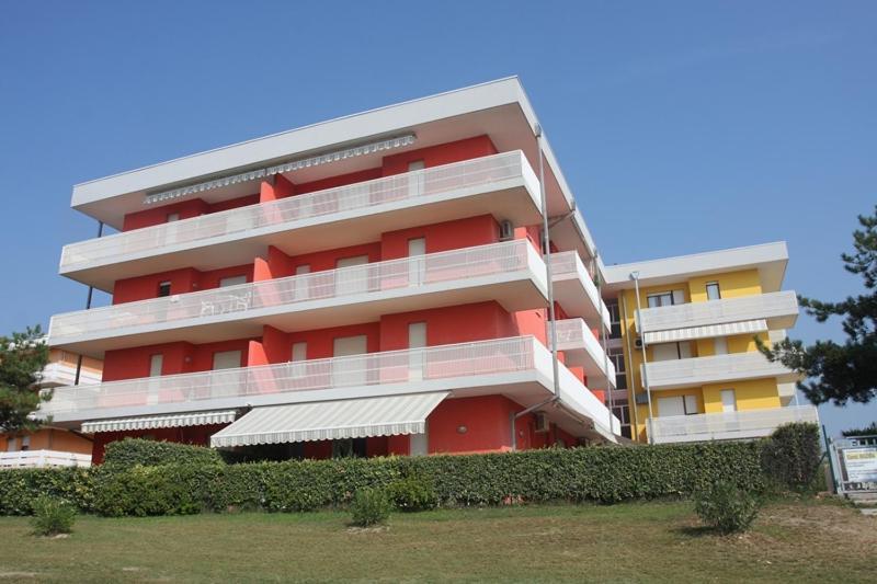 Condominio Biloba-Gemini Bibione Exterior foto