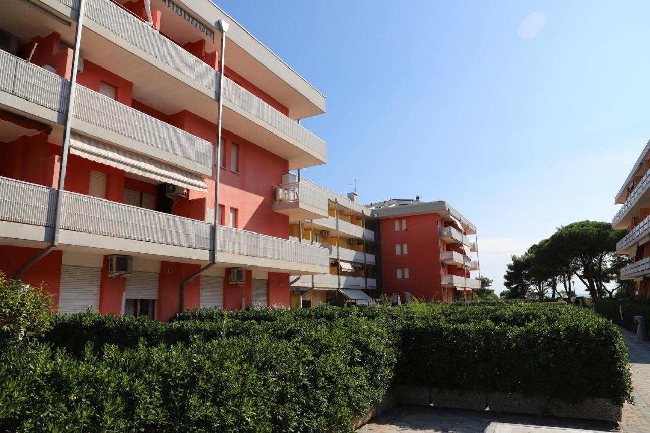 Condominio Biloba-Gemini Bibione Exterior foto